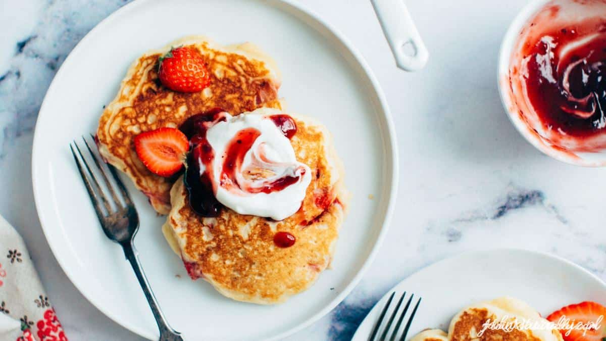 Elderberry flowers pancakes – keto, lchf, vegan