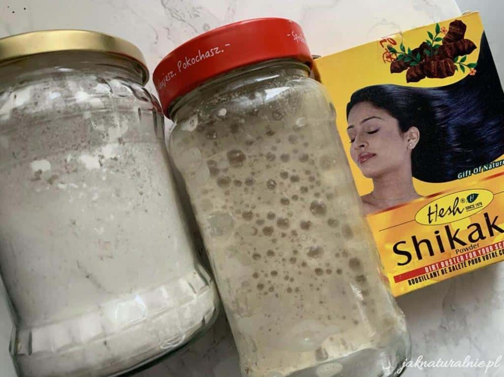 DIY hair shampoo with clay, flour and Shikakai | no poo