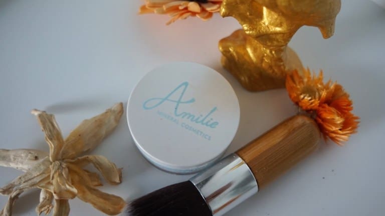 Amilie, Coverage Cashmere, Mineral foundation