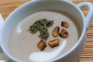 Keto mushroom soup | creamy, with onion and cream